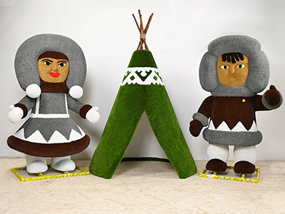 Топиари композиция Чум и Эвенки - газон Есо