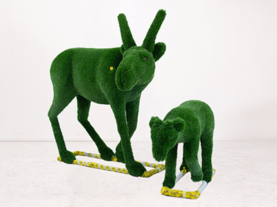 Топиари композиция Сайгаки папа и малыш - газон Deluxe Green