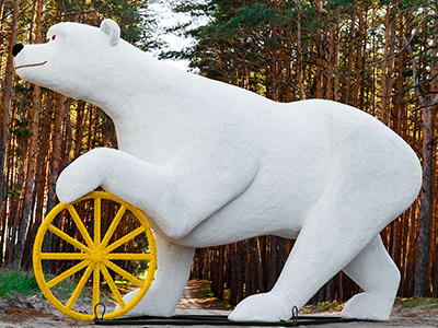 Топиари медведица Надежда - газон Есо