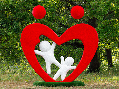 Топиари стела Семья - газон Deluxe+Eco