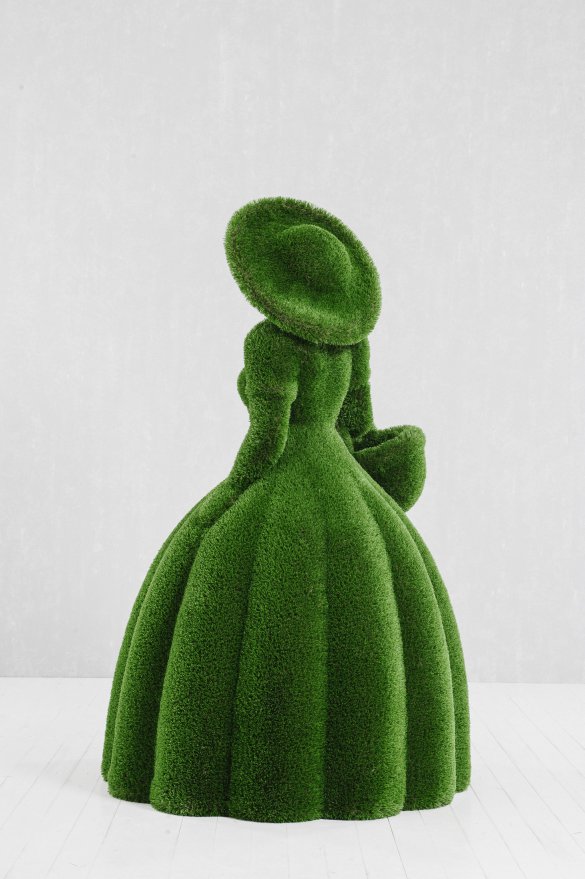 Топиари Дама с корзиной - вид 5