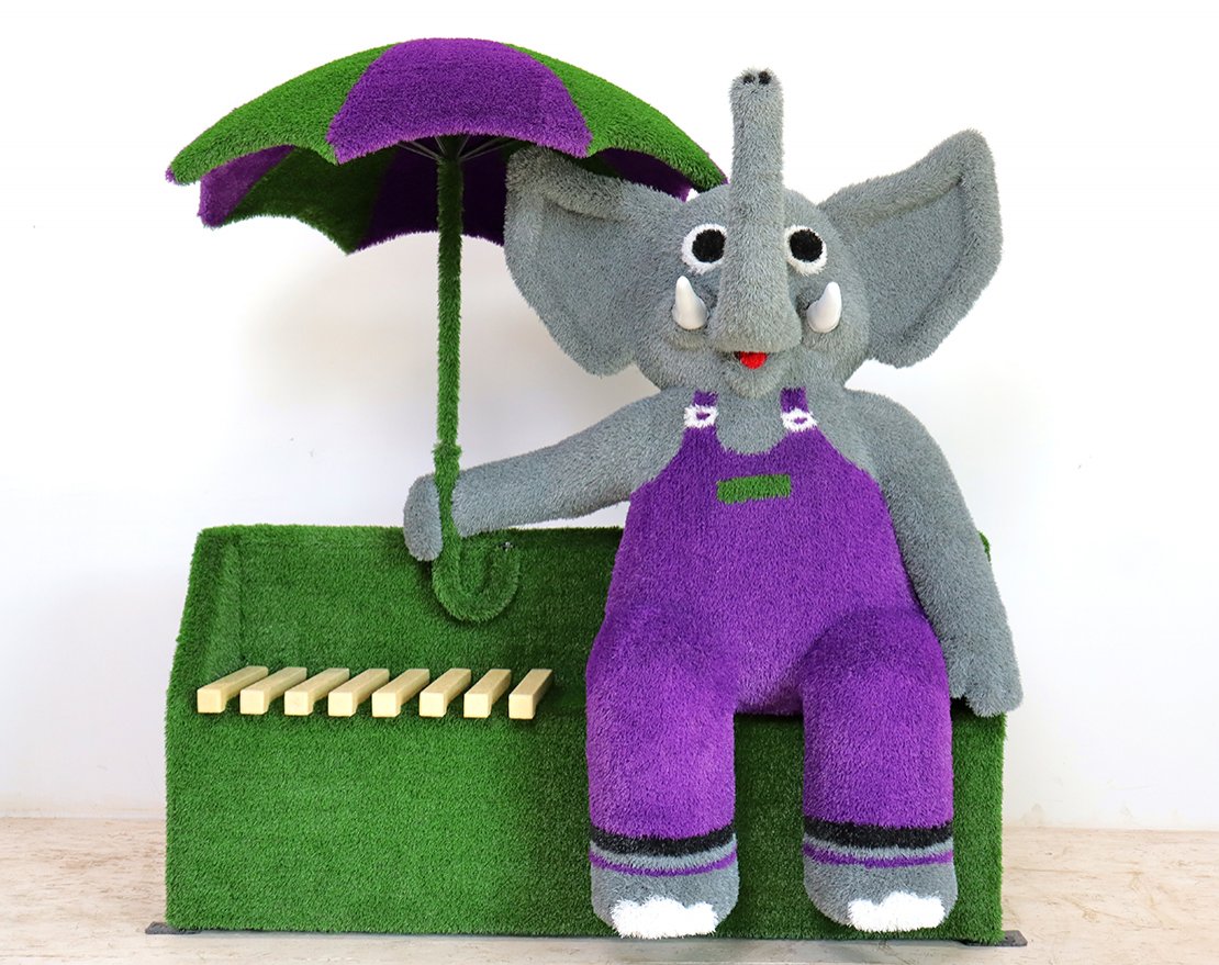 Топиари композиция Слон с зонтом на лавочке - газон Eco - вид 3